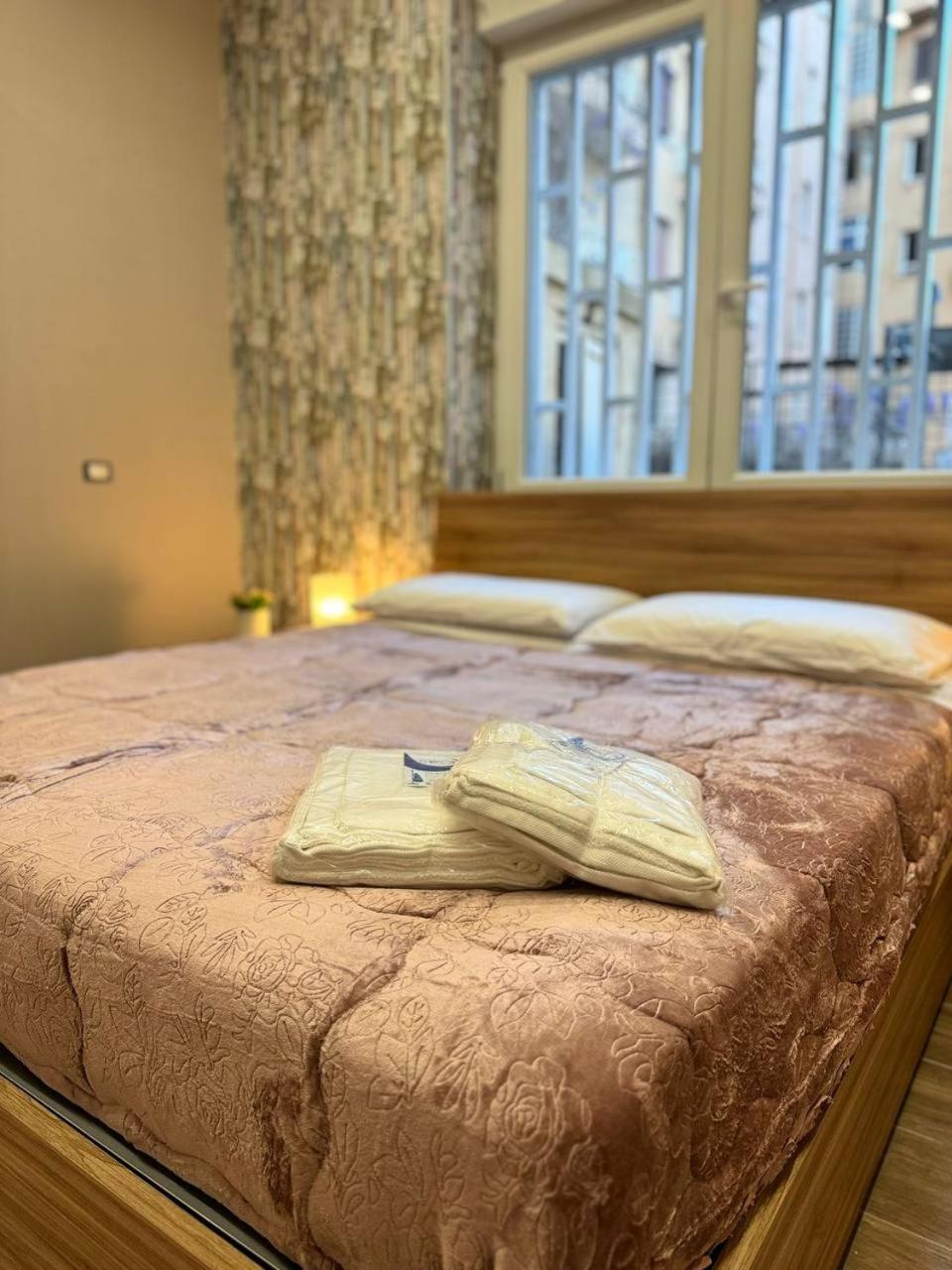 Апартаменты 280 Mt Dalla Metro The Mox Luxury Apartament Неаполь Экстерьер фото