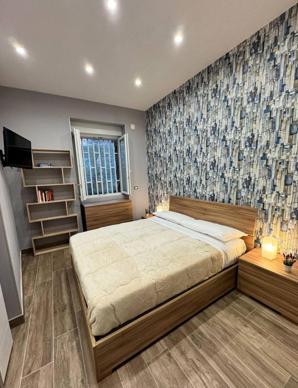 Апартаменты 280 Mt Dalla Metro The Mox Luxury Apartament Неаполь Экстерьер фото